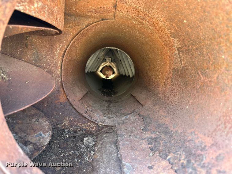 image for item DL0457 2009 CEI Pacer feed delivery trailer