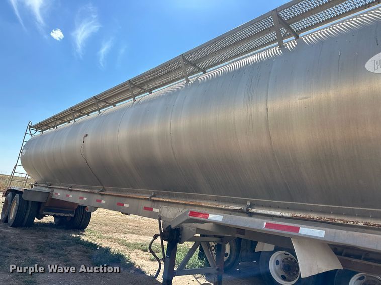 image for item DL0460 2003 Pinson AA81D298FRD7AAA feed delivery trailer