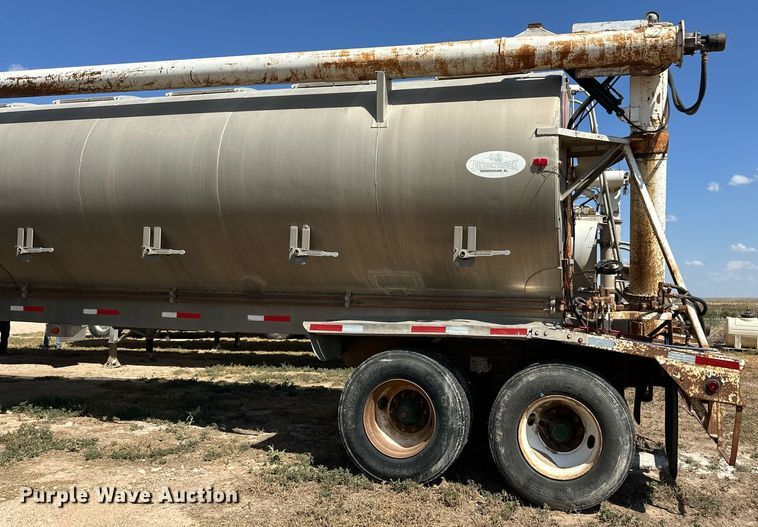 image for item DL0460 2003 Pinson AA81D298FRD7AAA feed delivery trailer