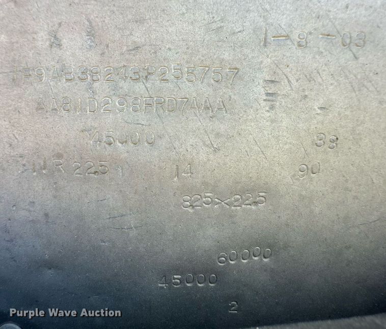 image for item DL0462 2003 Pinson feed delivery trailer