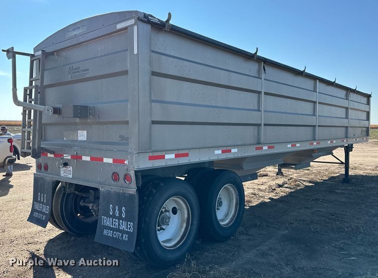 image for item DL0464 2015 Maurer Grain TR grain trailer