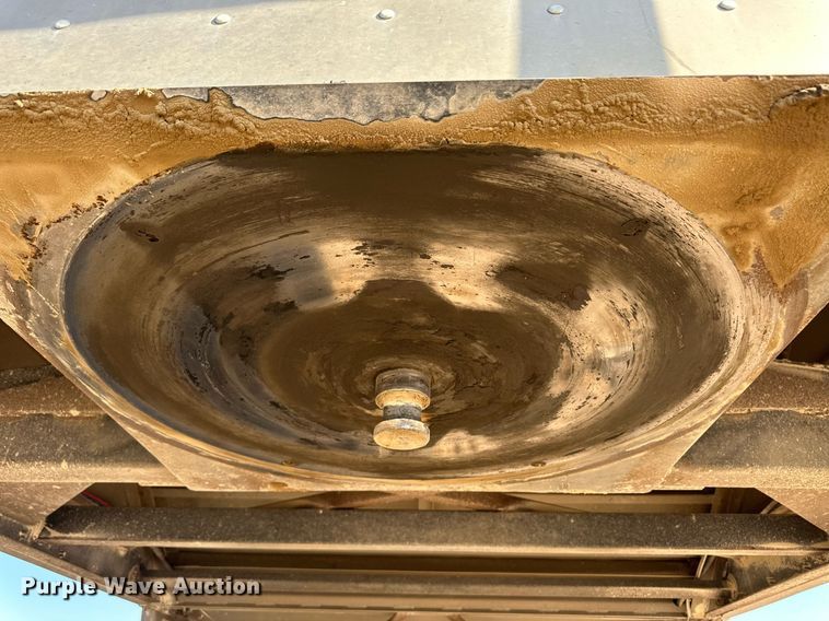 image for item DL0464 2015 Maurer Grain TR grain trailer