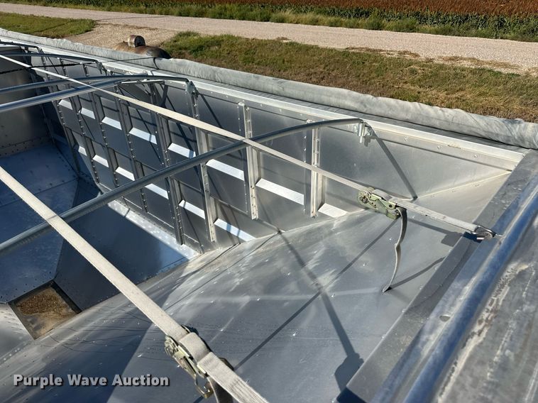 image for item DL0464 2015 Maurer Grain TR grain trailer