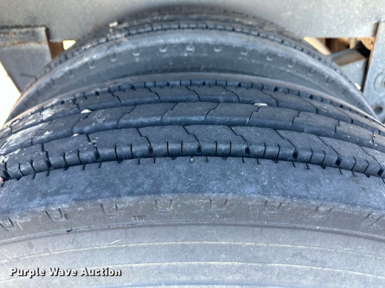 image for item DL0464 2015 Maurer Grain TR grain trailer