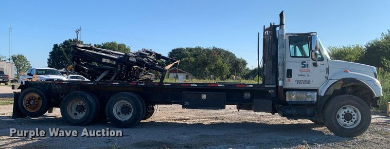 image for item DM1806 2006 International  7600 flatbed truck