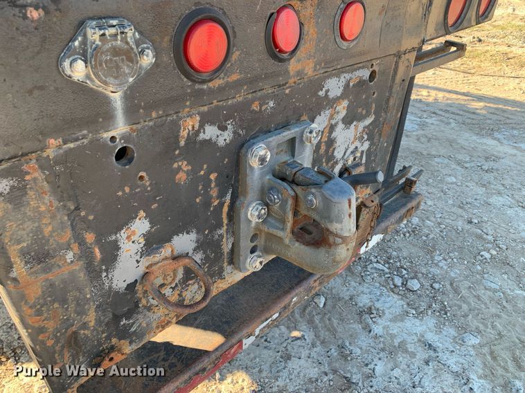 image for item DM1806 2006 International  7600 flatbed truck