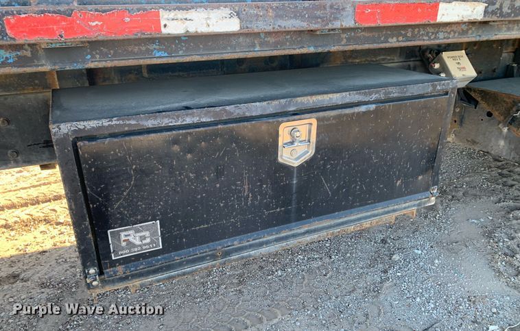 image for item DM1806 2006 International  7600 flatbed truck