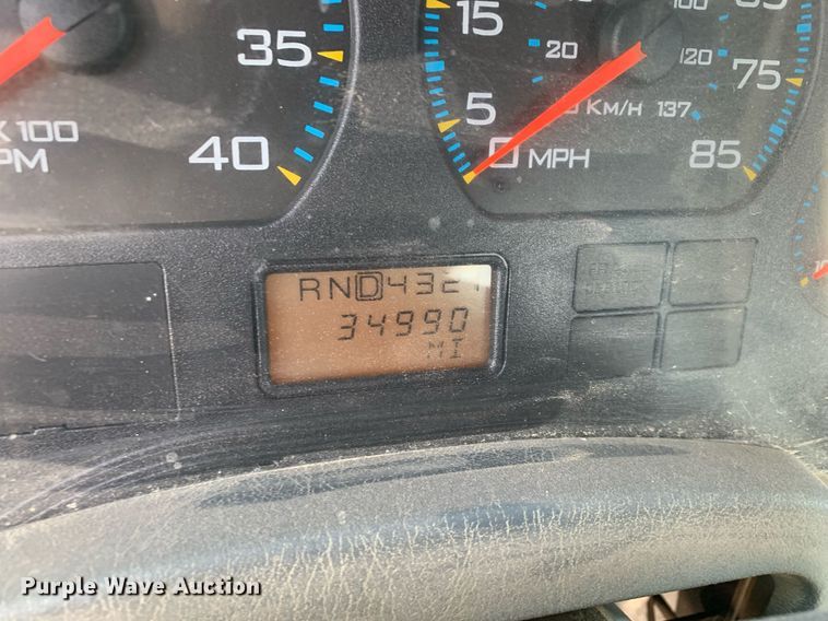 image for item DM1806 2006 International  7600 flatbed truck