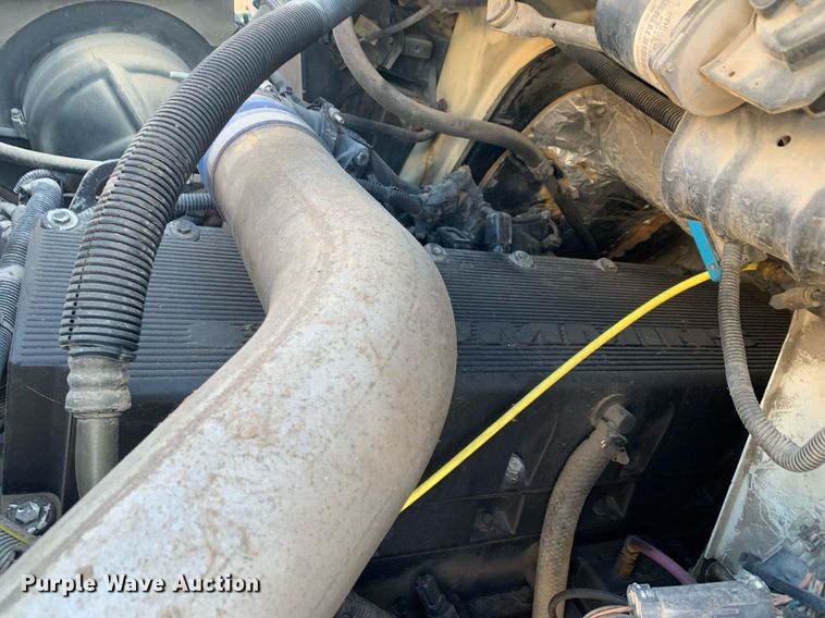 image for item DM1806 2006 International  7600 flatbed truck