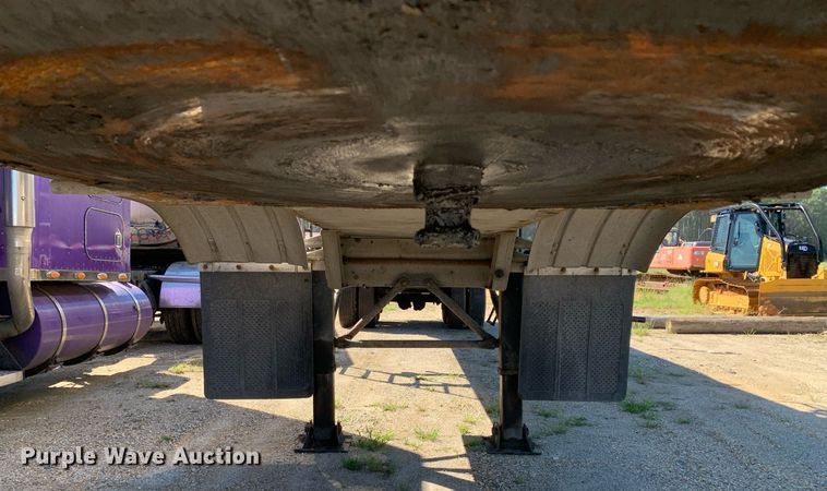 image for item DM1812 1999 Tremcar CT5931 tank trailer