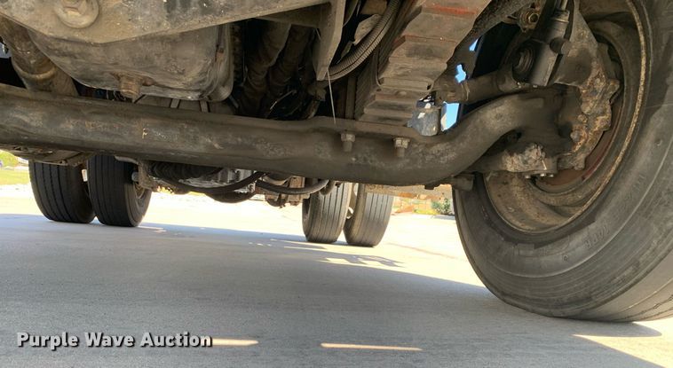 image for item DM1815 2005 Kalmar 30 yard truck