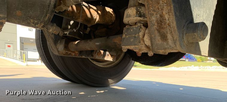 image for item DM1815 2005 Kalmar 30 yard truck