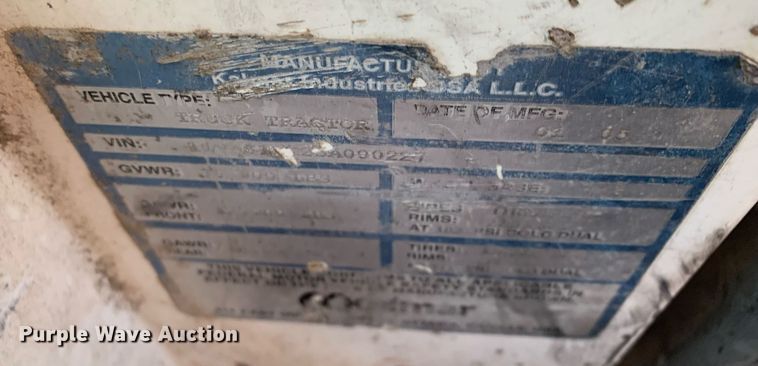 image for item DM1815 2005 Kalmar 30 yard truck