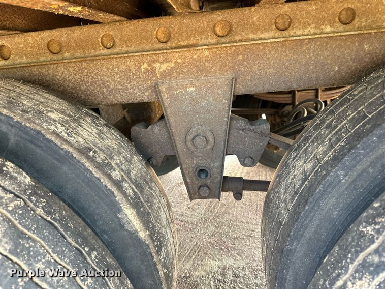 image for item DN0767 1998 Great Dane  dry van trailer