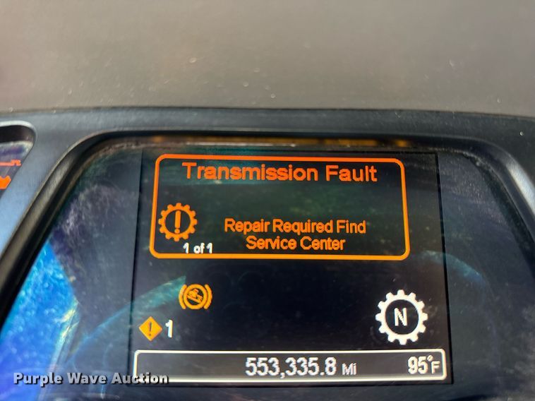 image for item DO2500 2017 Peterbilt 579 semi truck