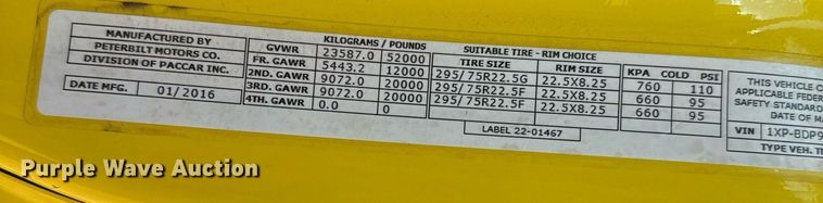 image for item DO2500 2017 Peterbilt 579 semi truck