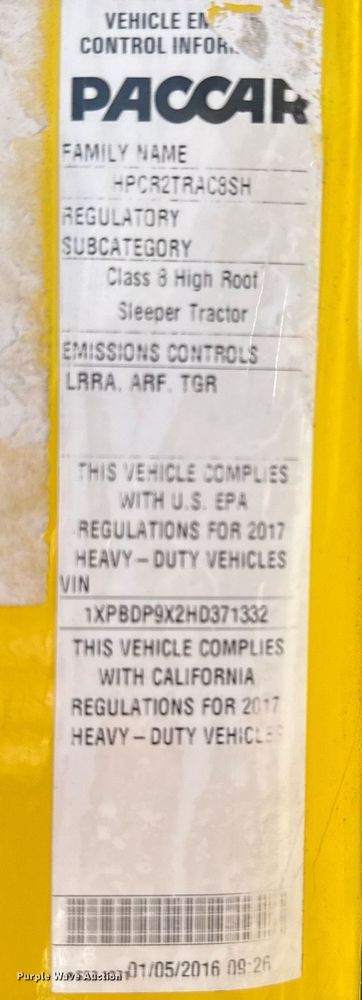 image for item DO2500 2017 Peterbilt 579 semi truck