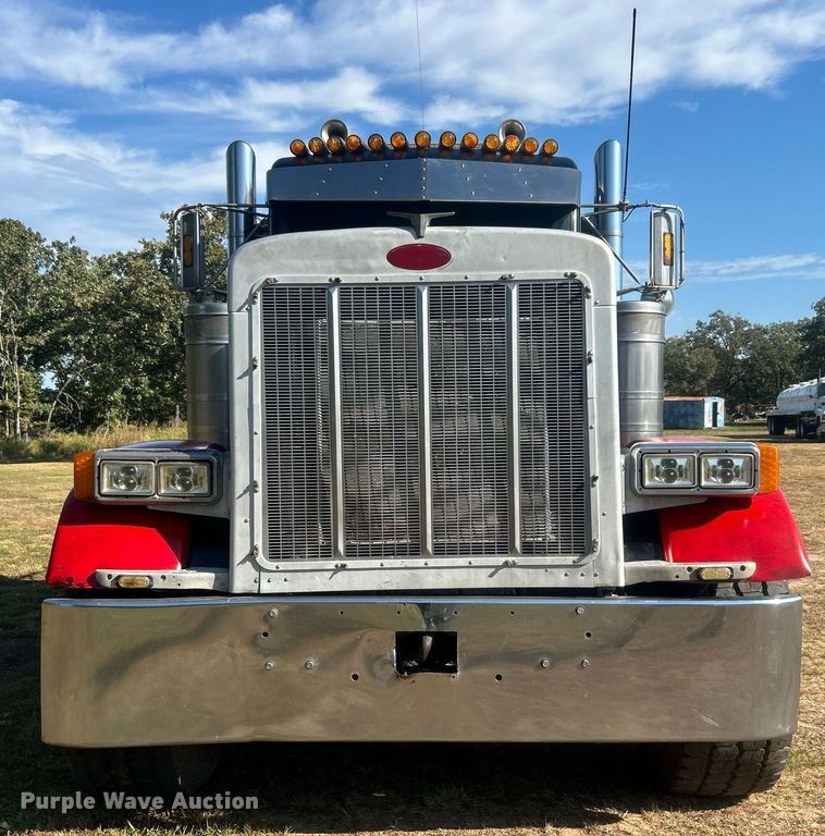 image for item DO7545 1998 Peterbilt  379 semi truck