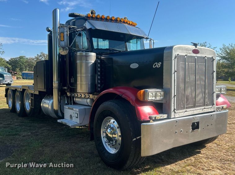 image for item DO7545 1998 Peterbilt  379 semi truck