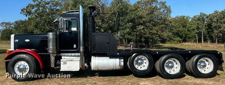 image for item DO7545 1998 Peterbilt  379 semi truck