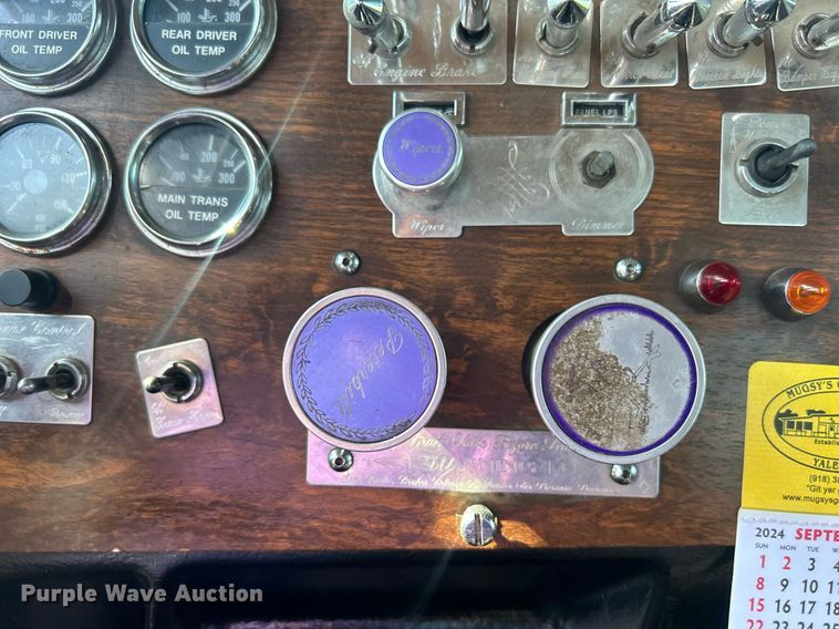 image for item DO7545 1998 Peterbilt  379 semi truck