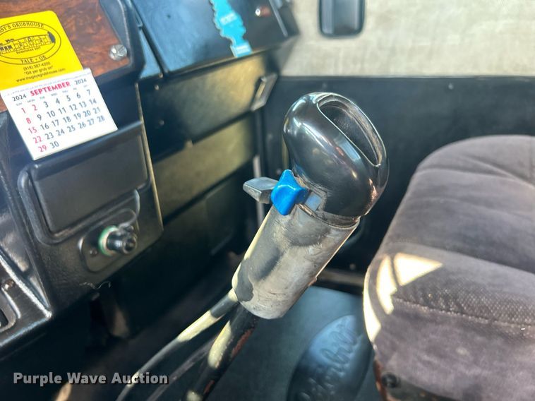 image for item DO7545 1998 Peterbilt  379 semi truck