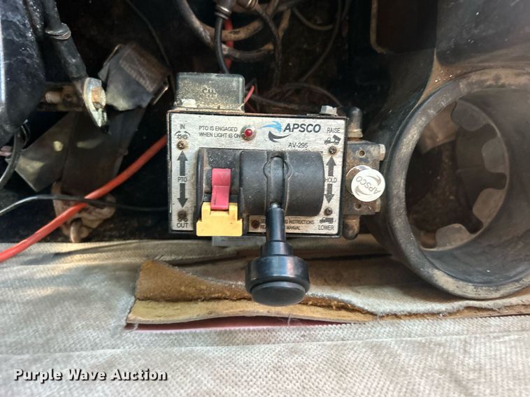 image for item DO7545 1998 Peterbilt  379 semi truck