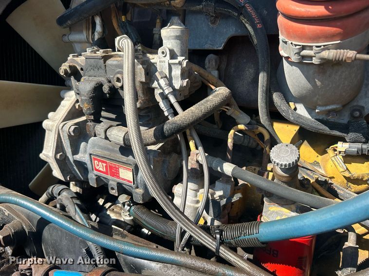 image for item DO7545 1998 Peterbilt  379 semi truck