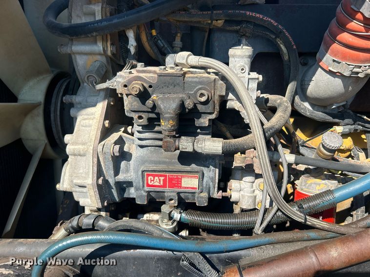 image for item DO7545 1998 Peterbilt  379 semi truck