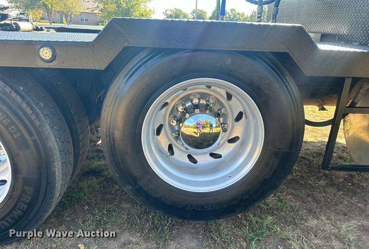 image for item DO7545 1998 Peterbilt  379 semi truck