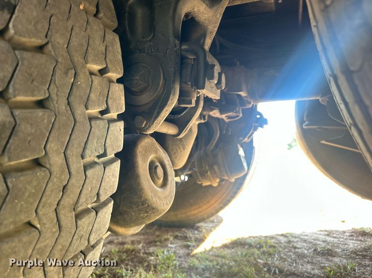 image for item DO7545 1998 Peterbilt  379 semi truck