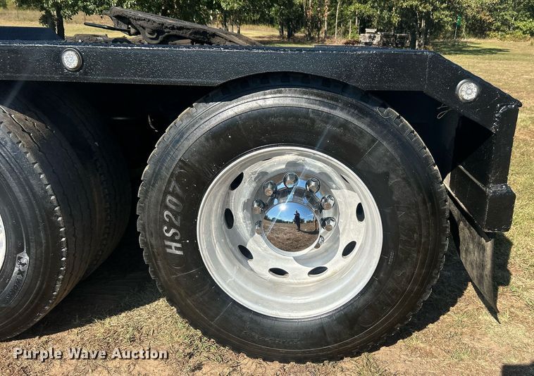 image for item DO7545 1998 Peterbilt  379 semi truck