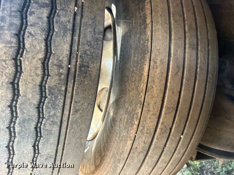 image for item DO7545 1998 Peterbilt  379 semi truck