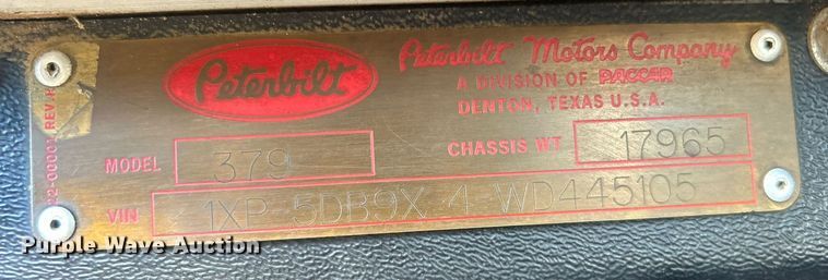 image for item DO7545 1998 Peterbilt  379 semi truck