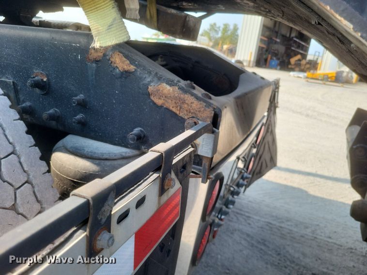 image for item DQ3642 2003 Peterbilt  378 semi truck