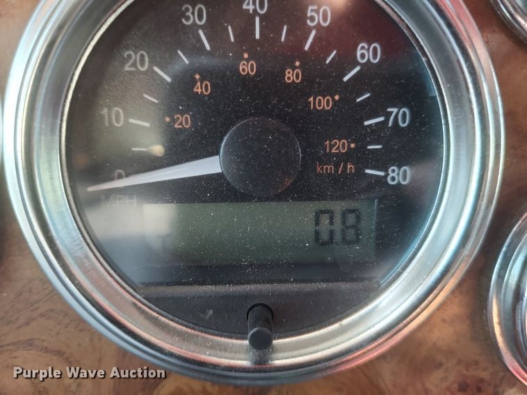 image for item DQ3642 2003 Peterbilt  378 semi truck