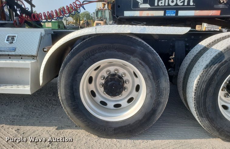 image for item DQ3642 2003 Peterbilt  378 semi truck