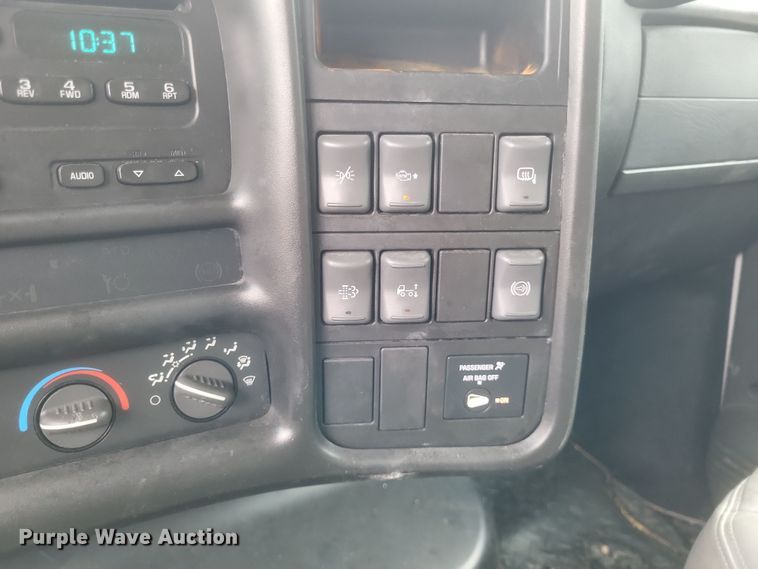 image for item DQ3658 2008 Chevrolet  C4500 truck cab and chassis