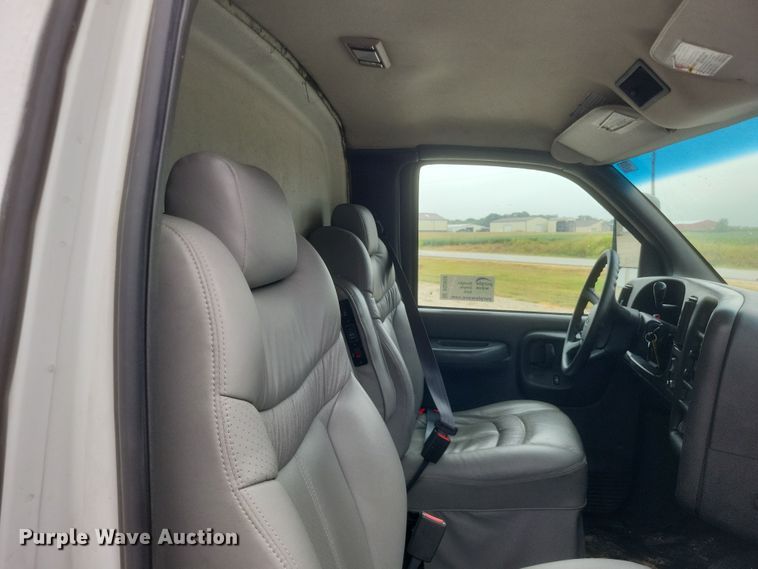 image for item DQ3658 2008 Chevrolet  C4500 truck cab and chassis