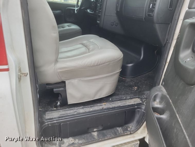 image for item DQ3658 2008 Chevrolet  C4500 truck cab and chassis