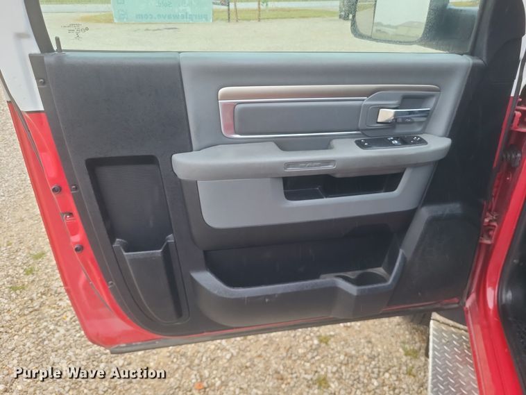 image for item DQ3659 2017 Dodge Ram 4500 SLT truck cab and chassis