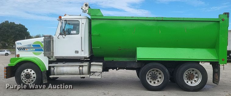 image for item DQ3661 2007 Western Star  4900FA dump truck