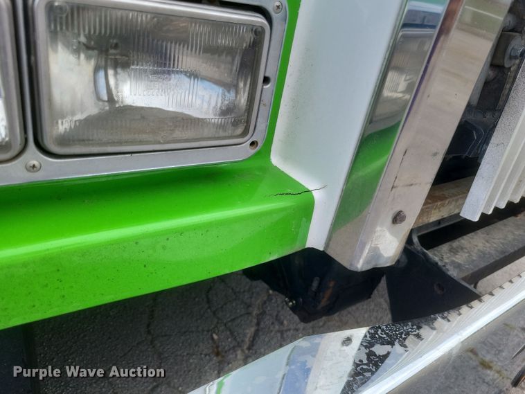 image for item DQ3661 2007 Western Star  4900FA dump truck