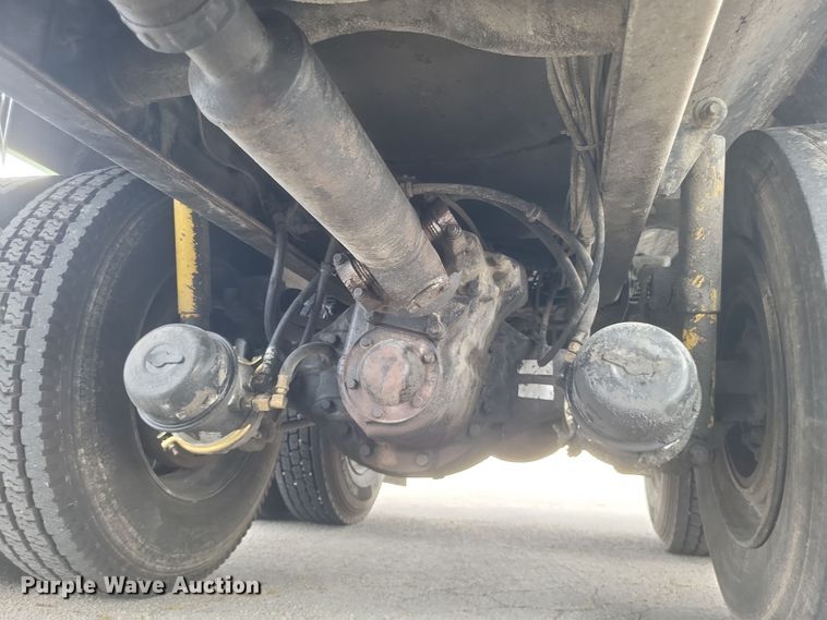 image for item DQ3661 2007 Western Star  4900FA dump truck