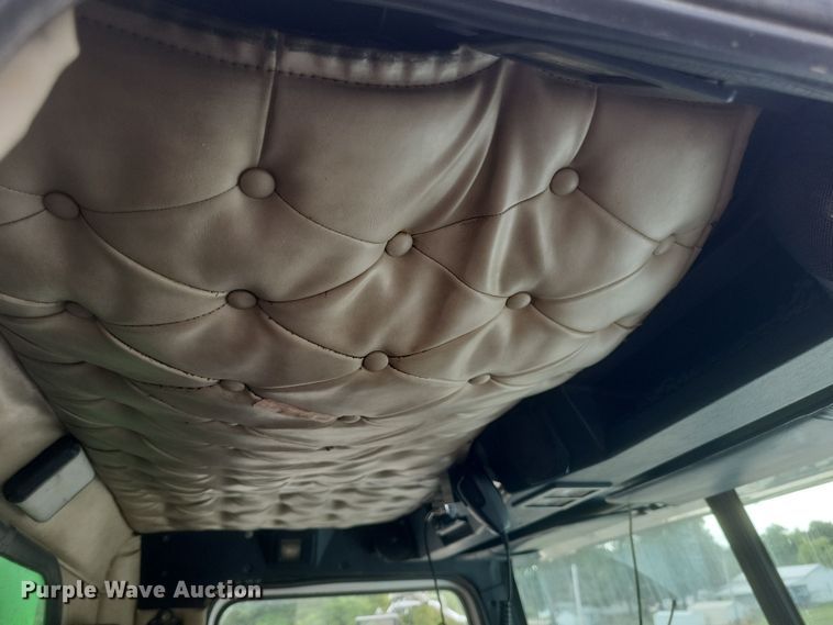 image for item DQ3661 2007 Western Star  4900FA dump truck