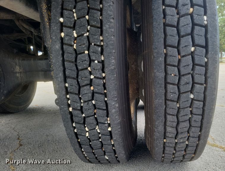 image for item DQ3661 2007 Western Star  4900FA dump truck