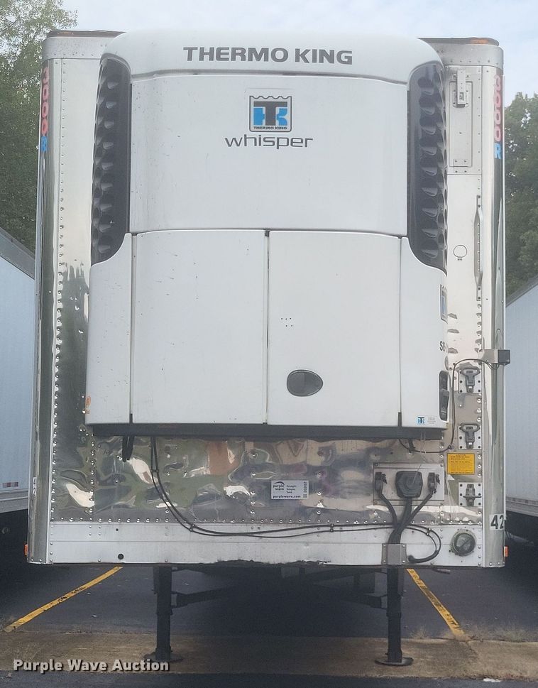 image for item DQ3667 2005 Utility  3000R refrigerated van trailer