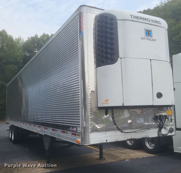 image for item DQ3667 2005 Utility  3000R refrigerated van trailer