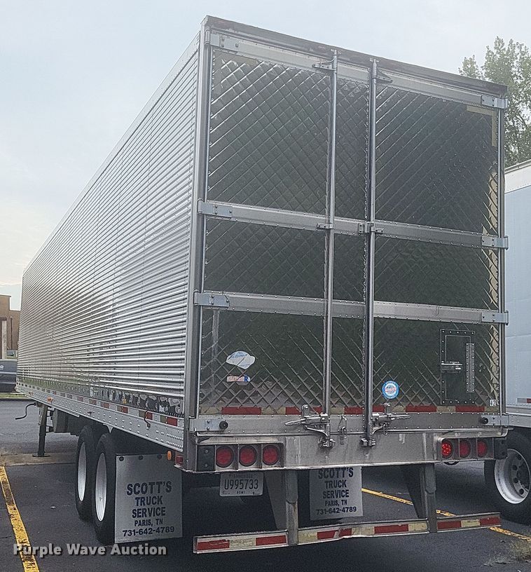 image for item DQ3667 2005 Utility  3000R refrigerated van trailer