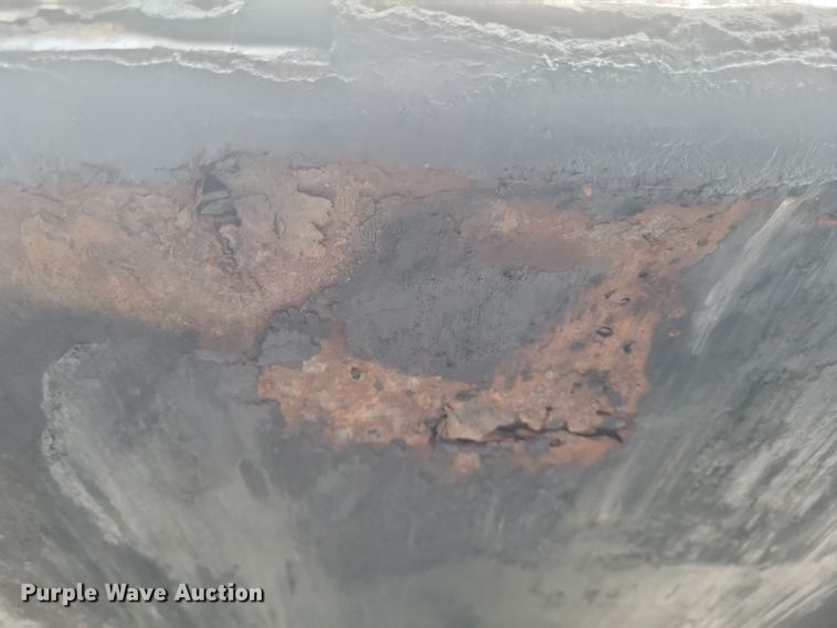 image for item DQ3667 2005 Utility  3000R refrigerated van trailer